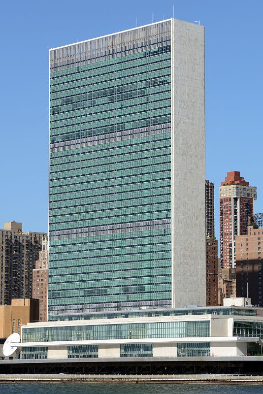 39 New York City Roosevelt Island Franklin D Roosevelt Four Freedoms Park View To The United Nations Building